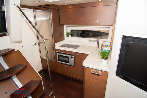 Sea Ray 410 Sundancer image