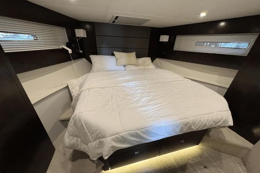 Cruisers Yachts 42 Cantius image