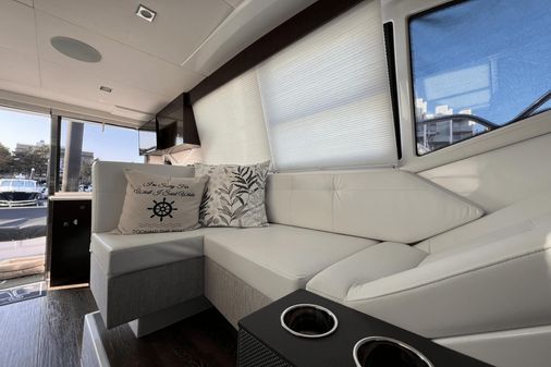 Cruisers Yachts 42 Cantius image