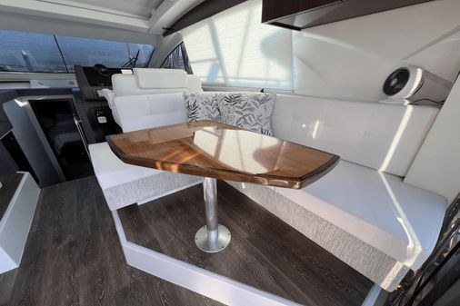 Cruisers Yachts 42 Cantius image