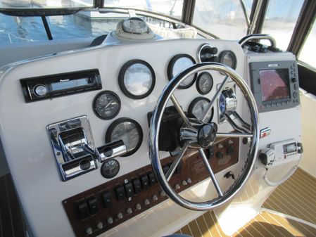 Silverton 351-AFT-CABIN image