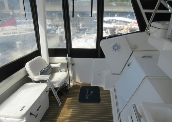 Silverton 352-AFT-CABIN image