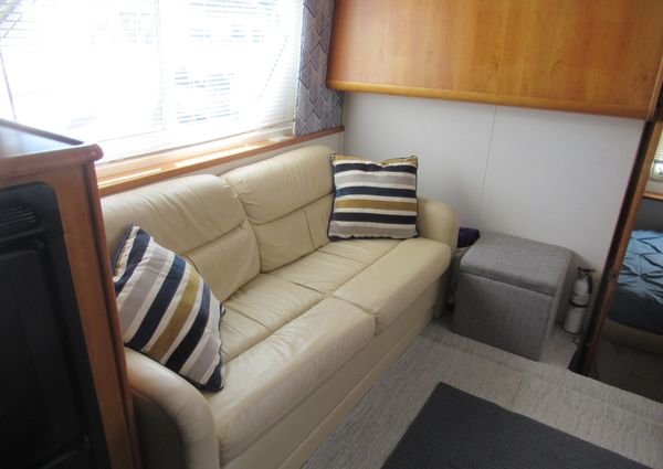 Silverton 352-AFT-CABIN image