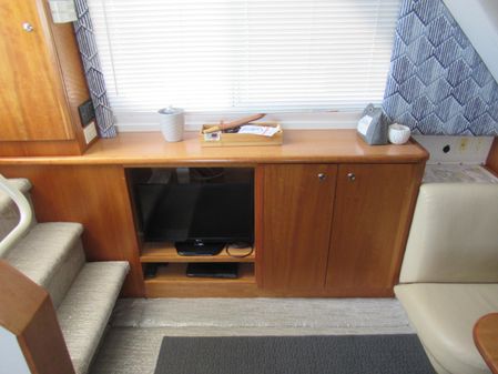 Silverton 351-AFT-CABIN image