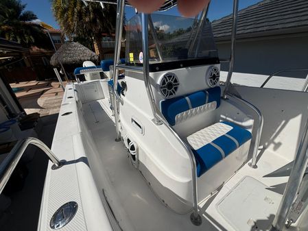 Cobia 274 Center Console image