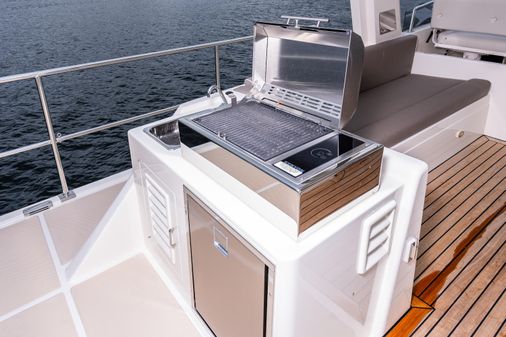 Fleming 58-PILOTHOUSE image