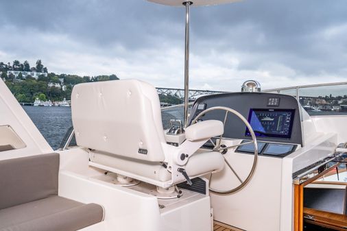 Fleming 58-PILOTHOUSE image