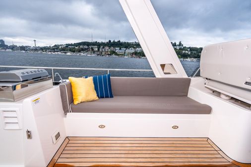 Fleming 58-PILOTHOUSE image