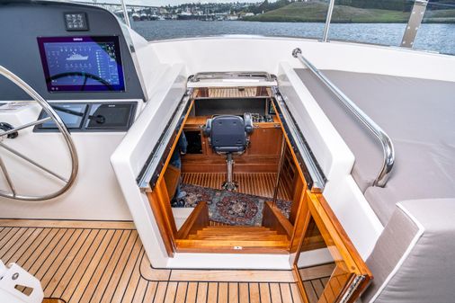 Fleming 58-PILOTHOUSE image