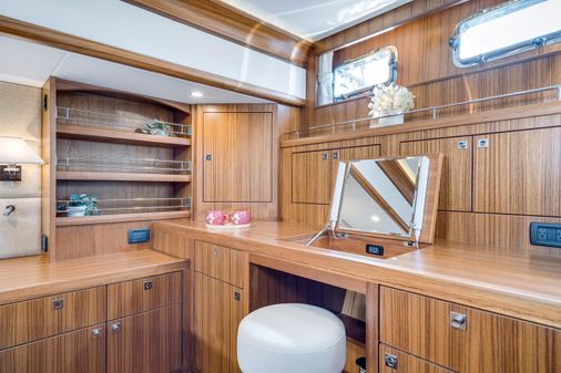 Fleming 58-PILOTHOUSE image