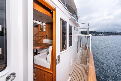 Fleming 58-PILOTHOUSE image