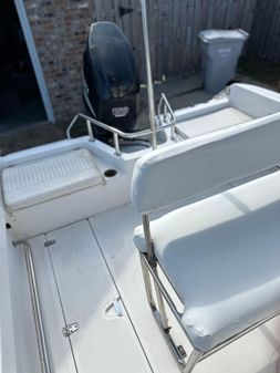 Boston-whaler OUTRAGE-18 image