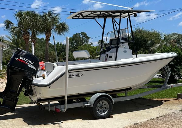 Boston-whaler OUTRAGE-18 image