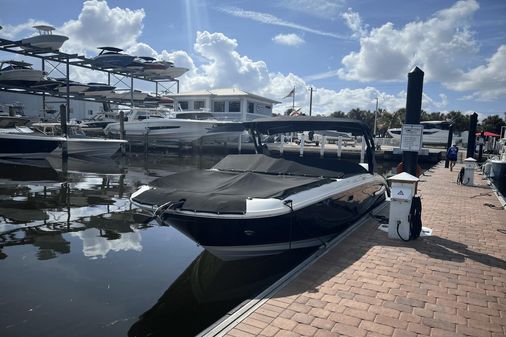 Sea Ray 290 SDX OUTBOARD image