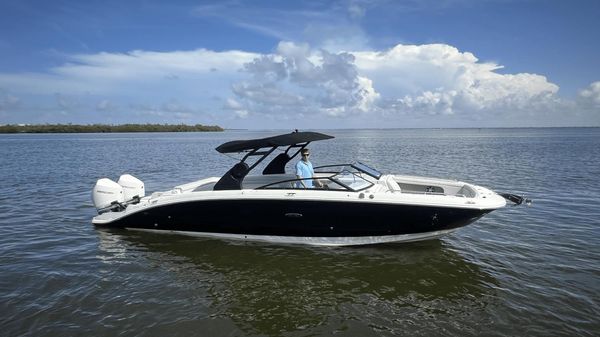 Sea Ray 290 SDX OUTBOARD 