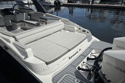 Sea Ray 290 SDX OUTBOARD image