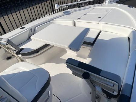 Robalo 246 image