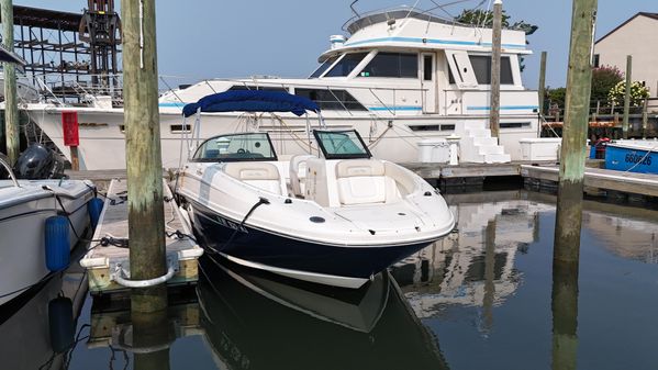 Sea-ray 240-SUNDECK image