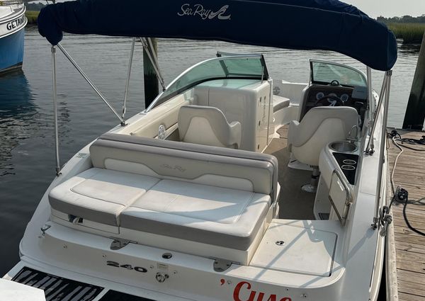 Sea-ray 240-SUNDECK image