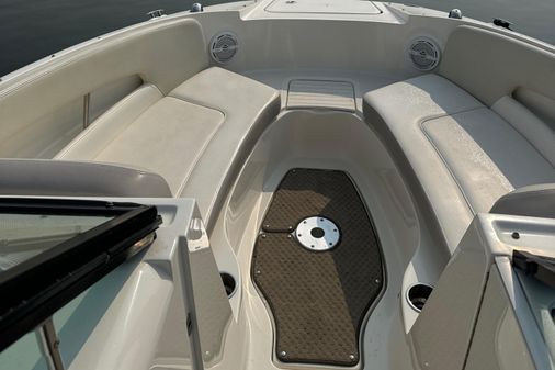 Sea-ray 240-SUNDECK image