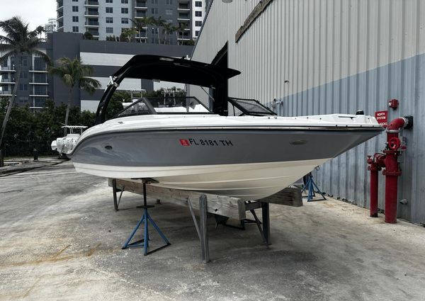 Sea Ray 210 SPX OB image