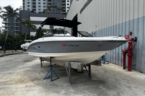 Sea Ray 210 SPX OB image