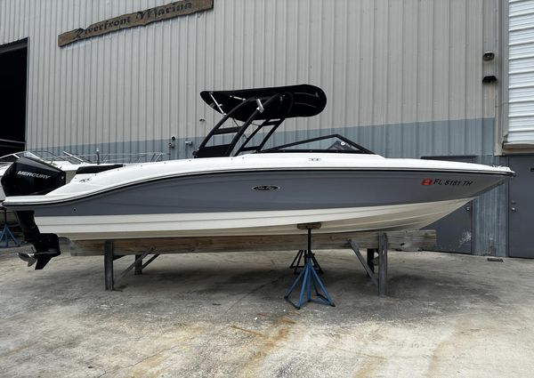 Sea Ray 210 SPX OB image