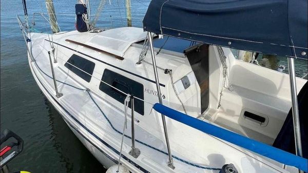 Hunter 27-2