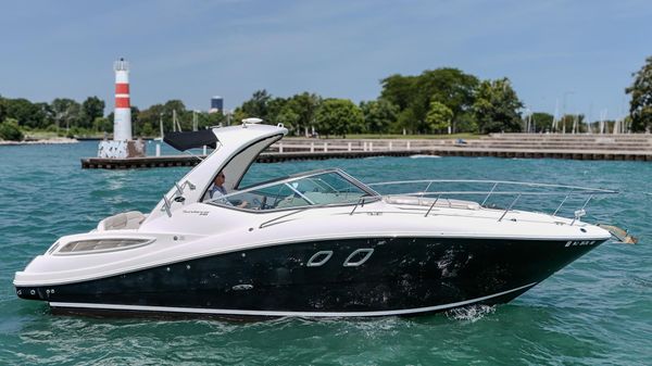 Sea Ray 330 Sundancer 