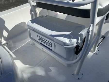 Robalo 206 image