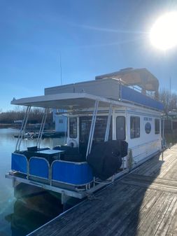 Houseboat HOUSEBOAT image