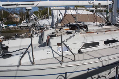 Ericson 38-200 image