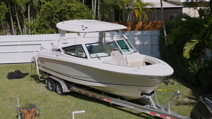 Boston Whaler 280 Vantage - main image