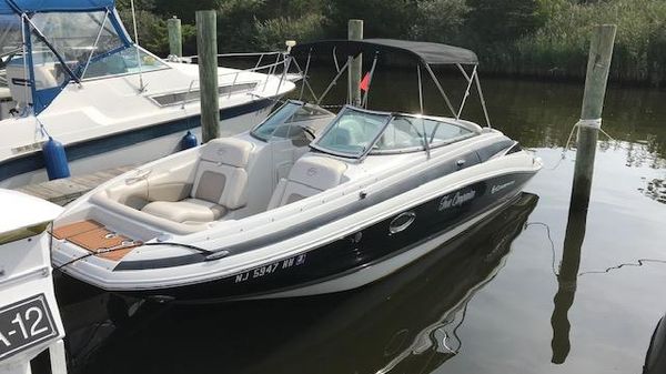 Crownline E4