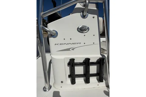 Kenner 21 V Tunnel image