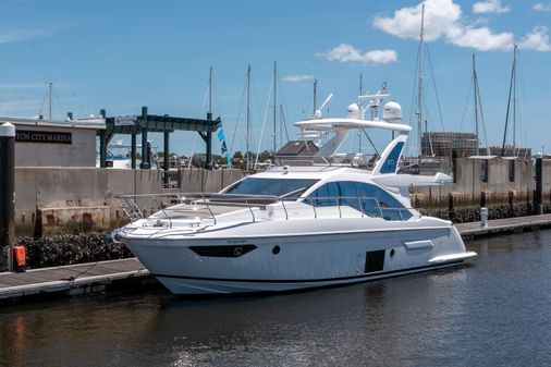 Azimut 50 Flybridge Motoryacht image