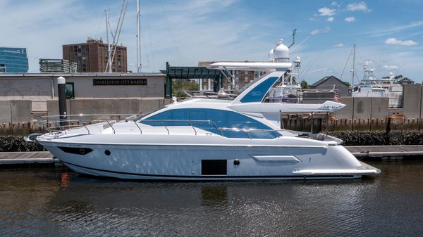 Azimut Flybridge Motoryacht 