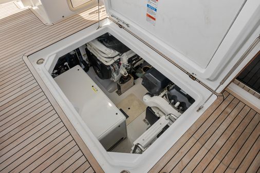 Azimut 50 Flybridge Motoryacht image