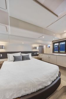 Azimut 50 Flybridge Motoryacht image