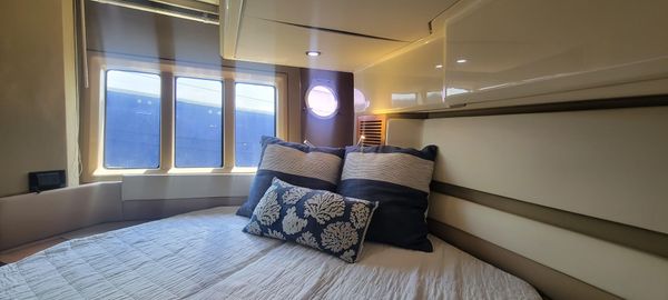 Azimut 45 Flybridge image