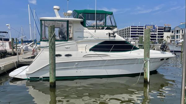 Sea Ray 380 Aft Cabin
