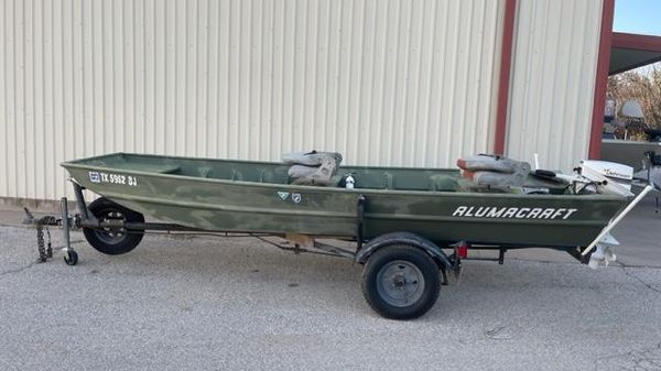 Alumacraft Jon boat