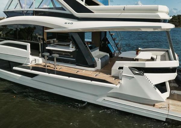 Galeon 640 Fly image