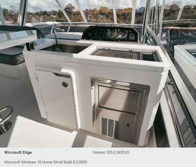 Galeon 640 Fly image