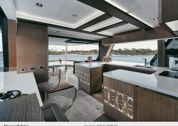 Galeon 640 Fly image