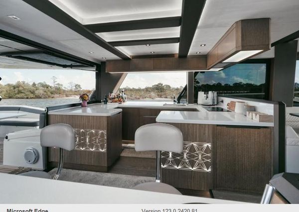 Galeon 640 Fly image