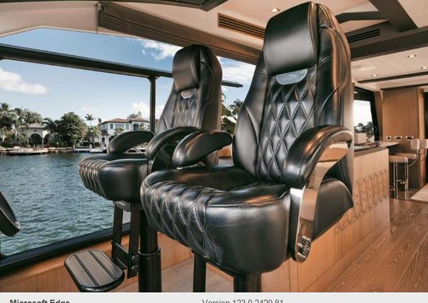 Galeon 640 Fly image