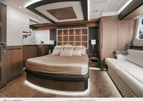 Galeon 640 Fly image