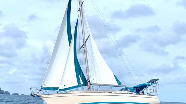 Island Packet 440