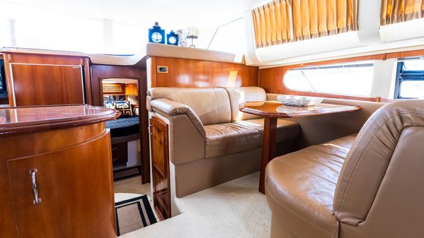 Carver 466 Motor Yacht image